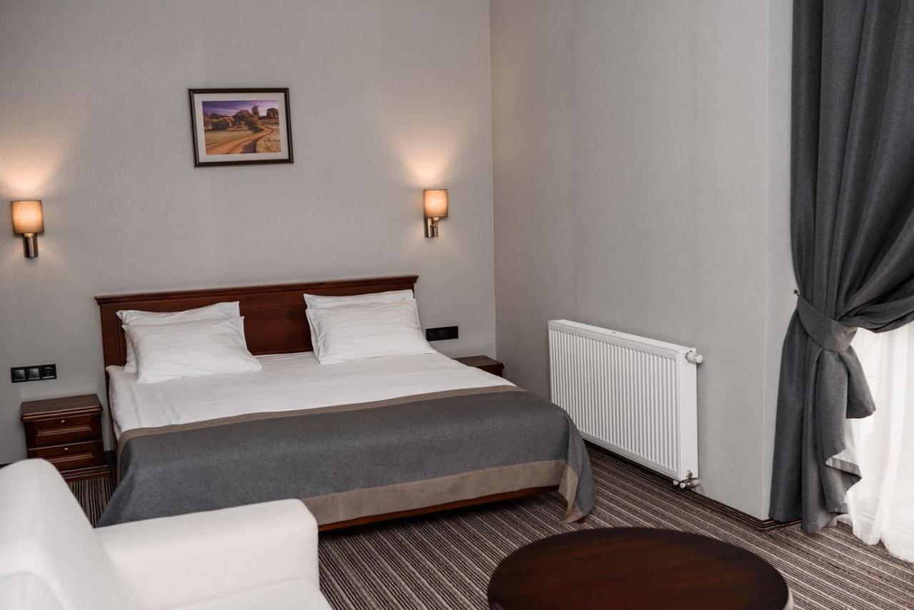 Optima Collection Park Hotel Ivano-Frankivsk Eksteriør billede