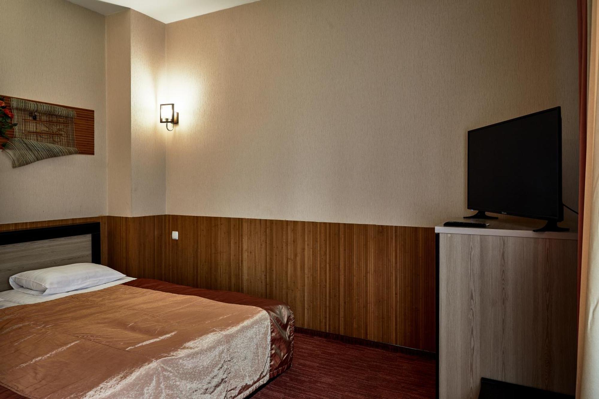 Optima Collection Park Hotel Ivano-Frankivsk Værelse billede
