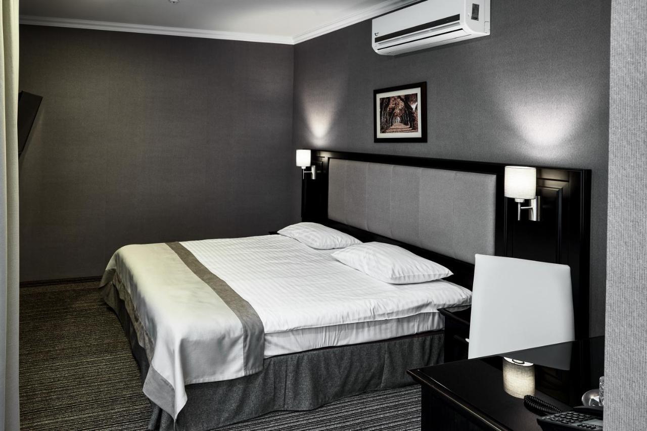 Optima Collection Park Hotel Ivano-Frankivsk Eksteriør billede