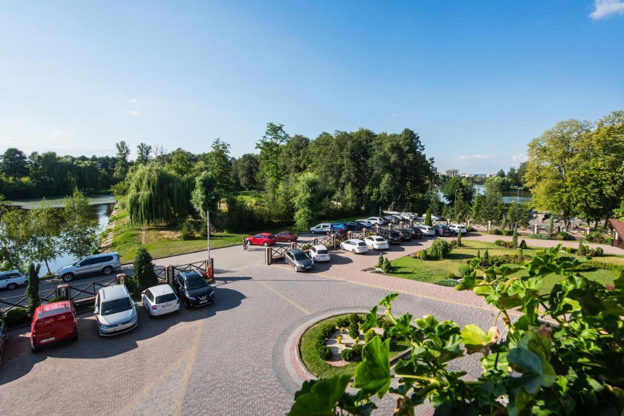 Optima Collection Park Hotel Ivano-Frankivsk Eksteriør billede